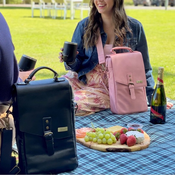 Tilvini Black Genuine Leather Insulated Wine Bag & Tumbler Set NWT - Picture 11 of 11